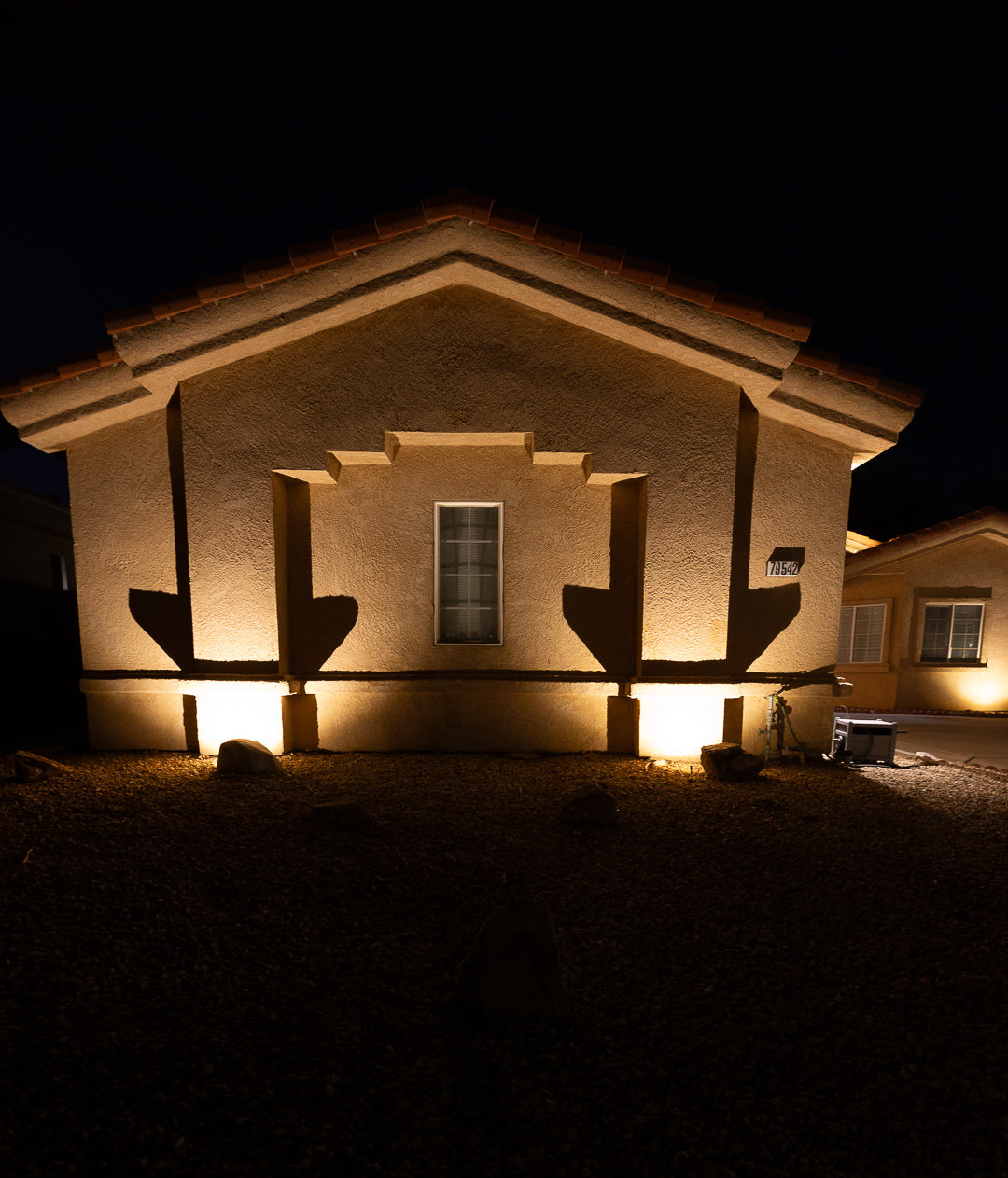 Facade landscape lighting